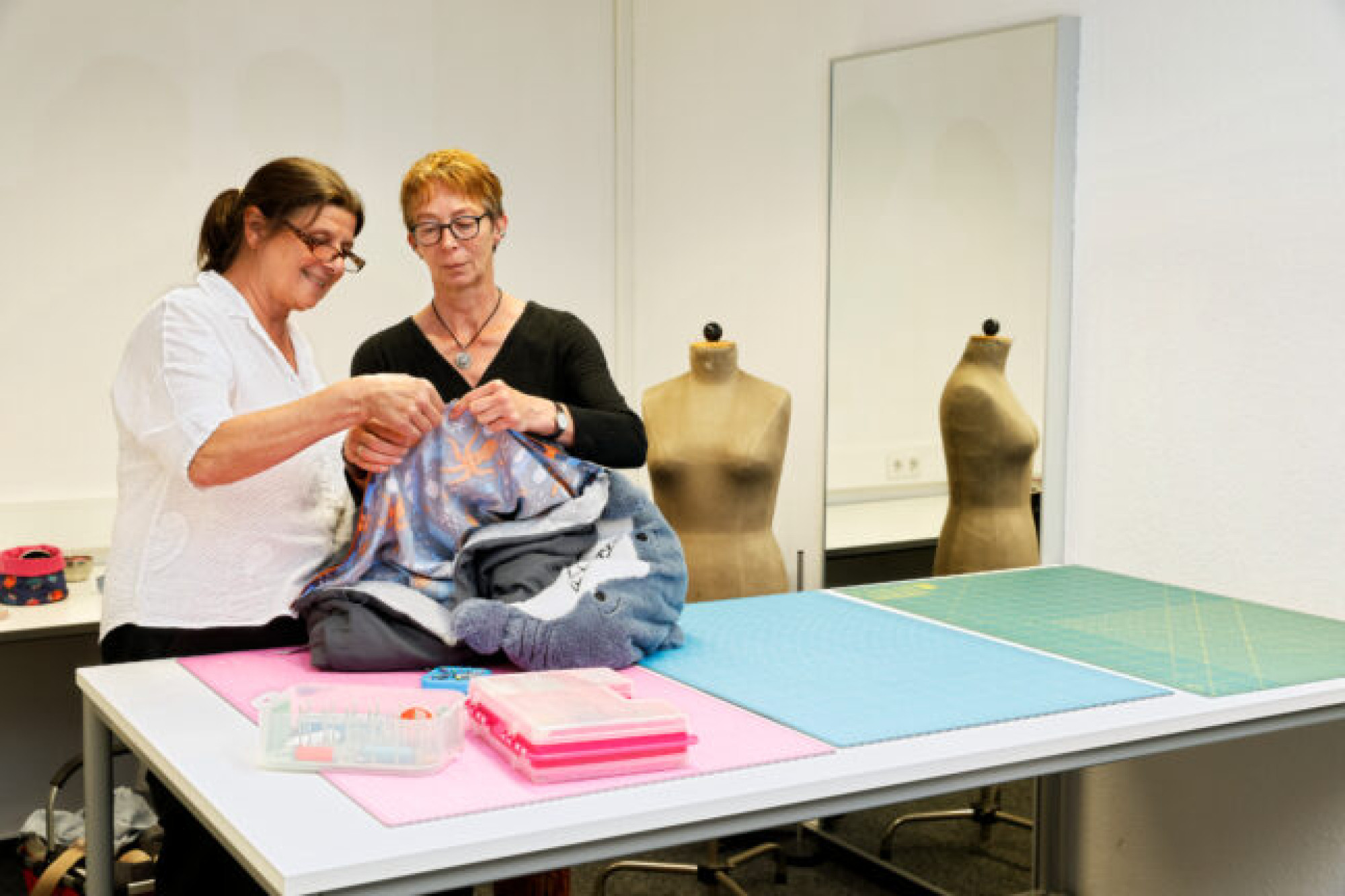 28.05.2026 Marl FBS Bachstr. Thema „Kursleitung Familienbildung gesucht“ Nähkurs foto: copyright marco stepniak - mobil +49 171-2771906 marco@stepniak-bild.de